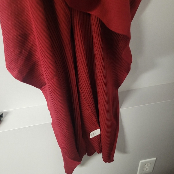 Asymmetric Ribbed Midi Dress In Burgundy 1X - Picture 7 of 8